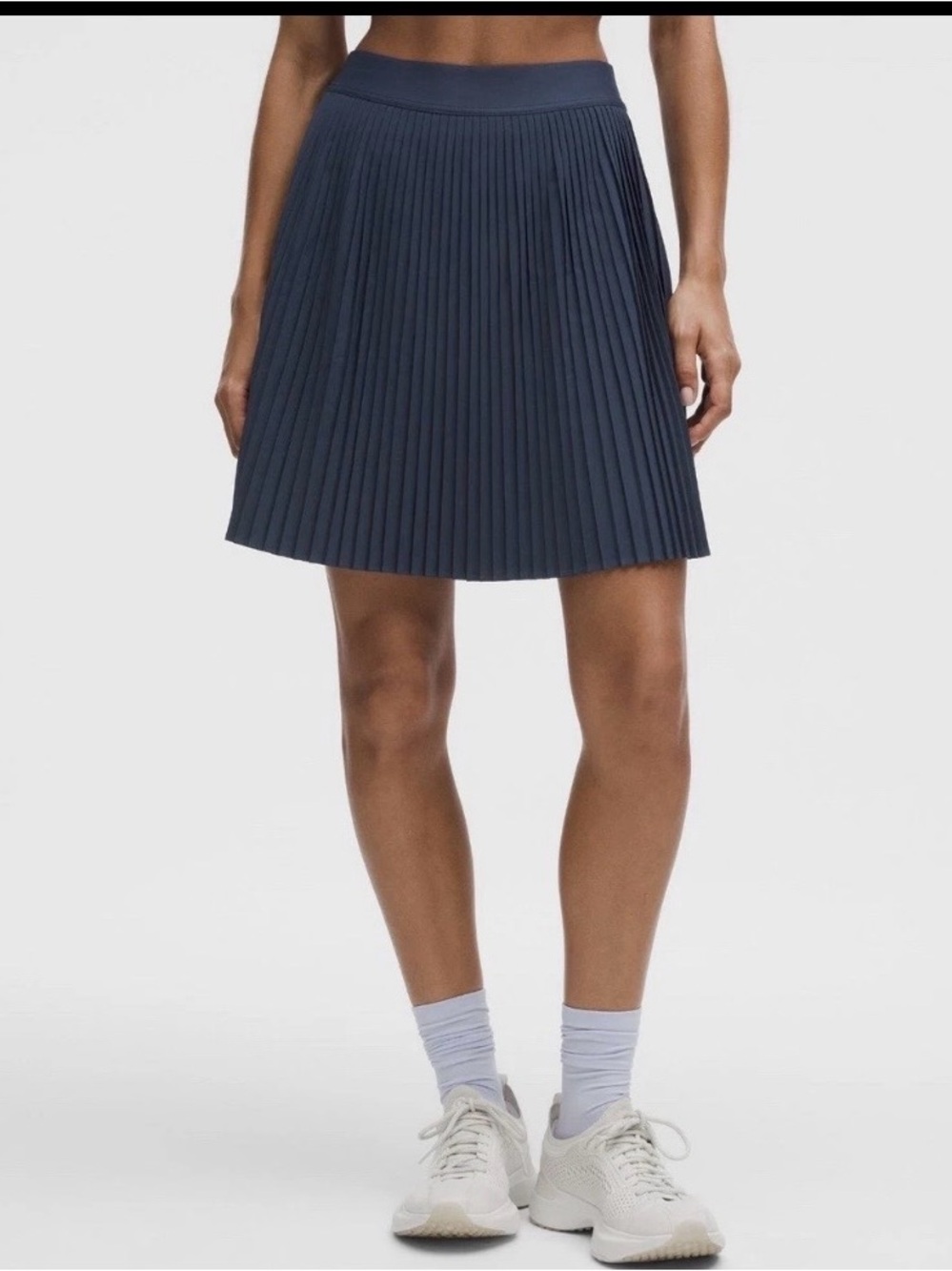 lululemon athletica Navy Pleated Knee Length Skirt